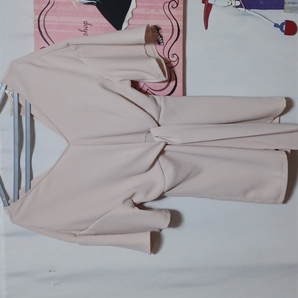Lush womens skorts size M IN A BEAUTIFUL pale pink polyester and spandex blend